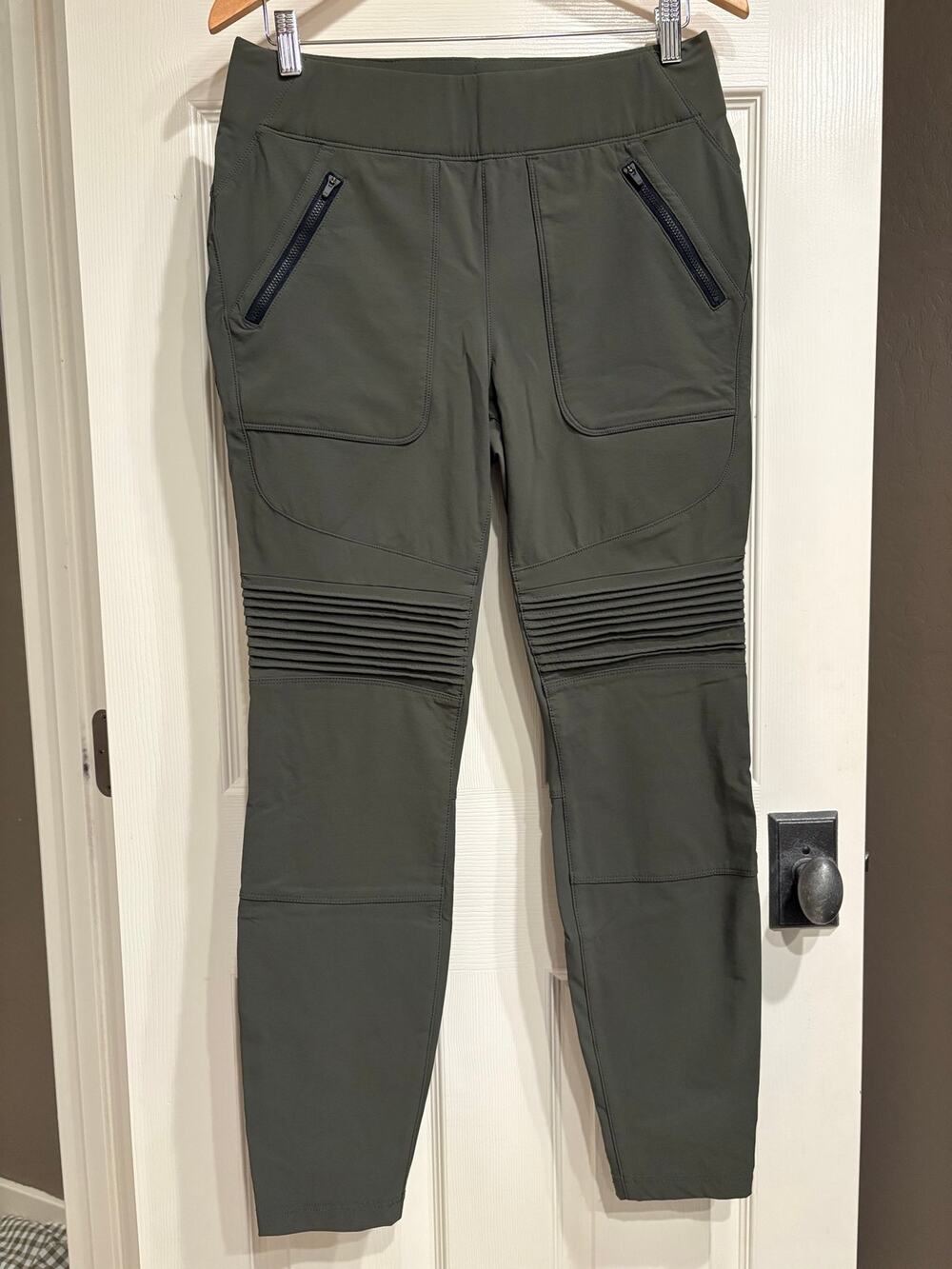 DULUTH TRADING CO Army Green Grey Womens Pants Size 8 Regular Stretch Outdoor